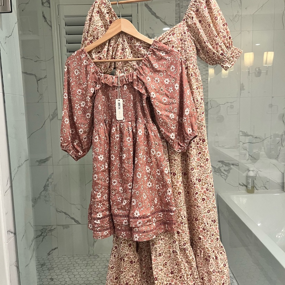 Elegant Floral Puff Sleeve Maxi Dress - Picture 3 of 4
